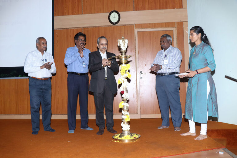 Lighting of Kuthuvilakku by Chief Guest