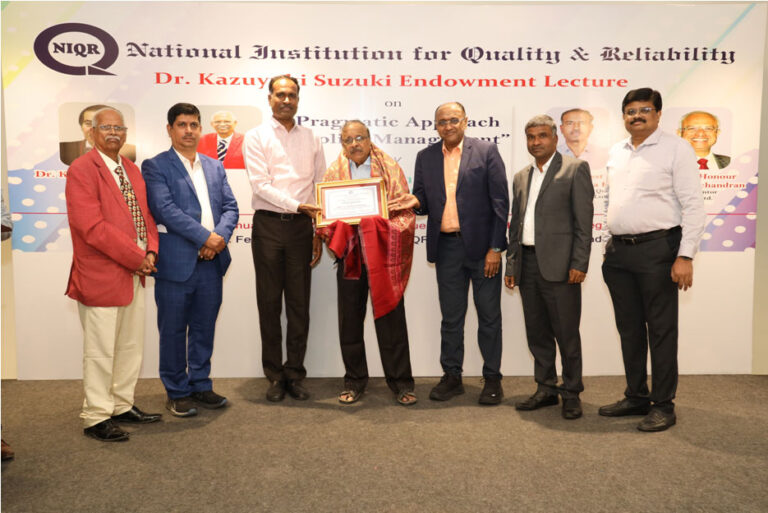 Shri C Sundaravadivelu being conferred the prestigious NIQR Fellowship by Shri Vidyashankar Krishnan, President – NIQR